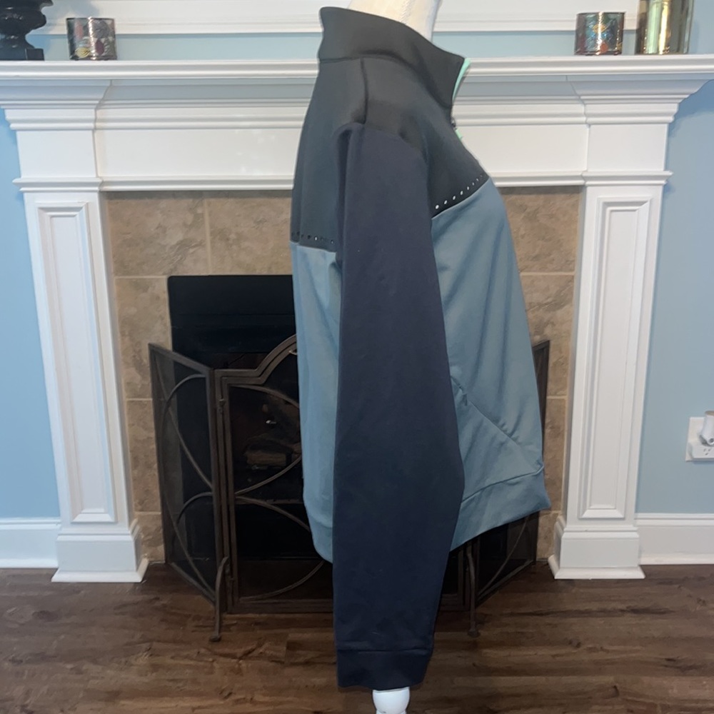 Fabletics Cleo Jacket - Picture 5 of 8